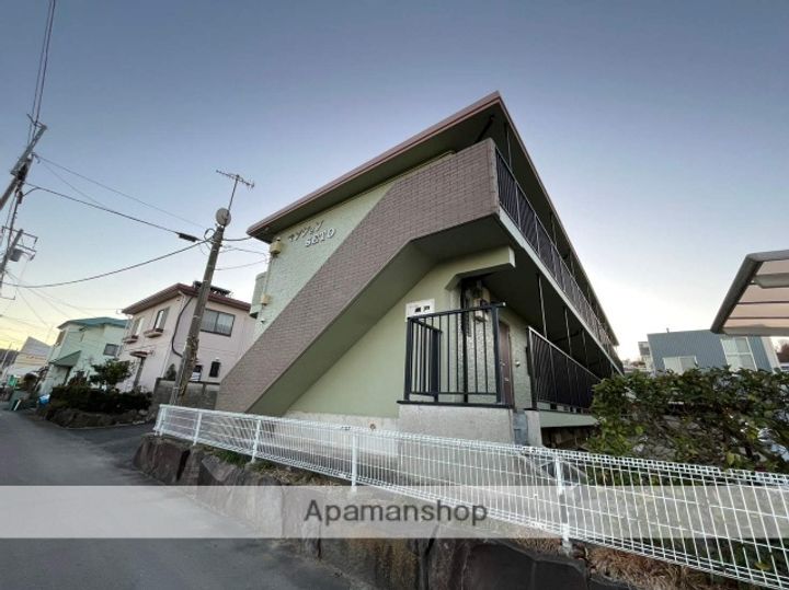 マンション瀬戸の外観