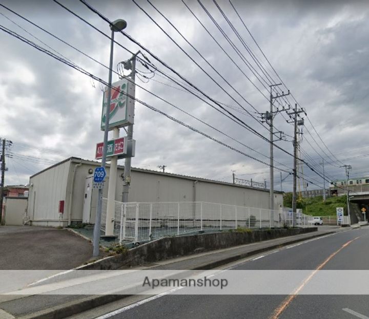 ソレアード国府津の周辺