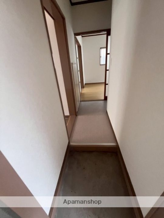 ライフ湘南1号館の玄関