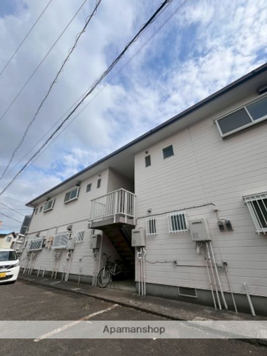 ライフ湘南1号館の外観