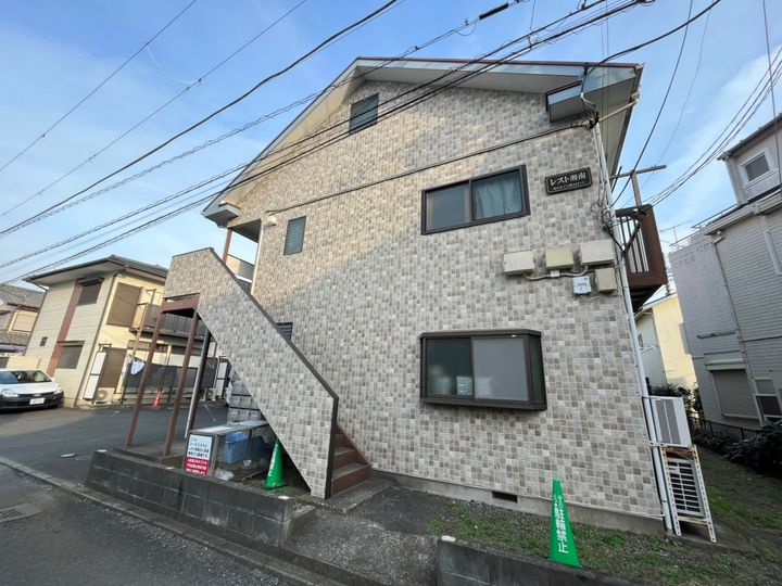 レスト湘南の外観