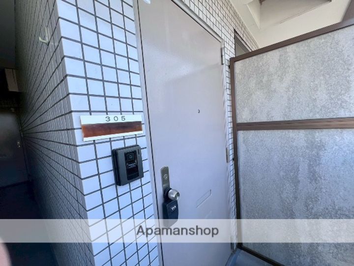 建友ビルの内装