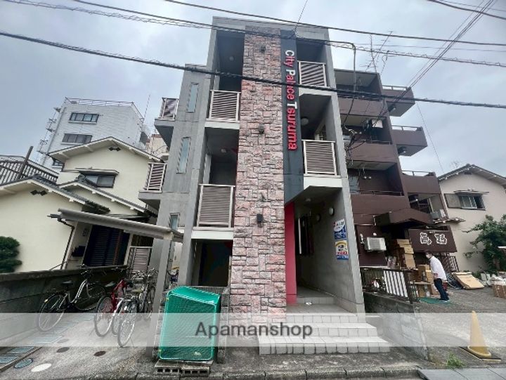 シティパレス鶴間の外観