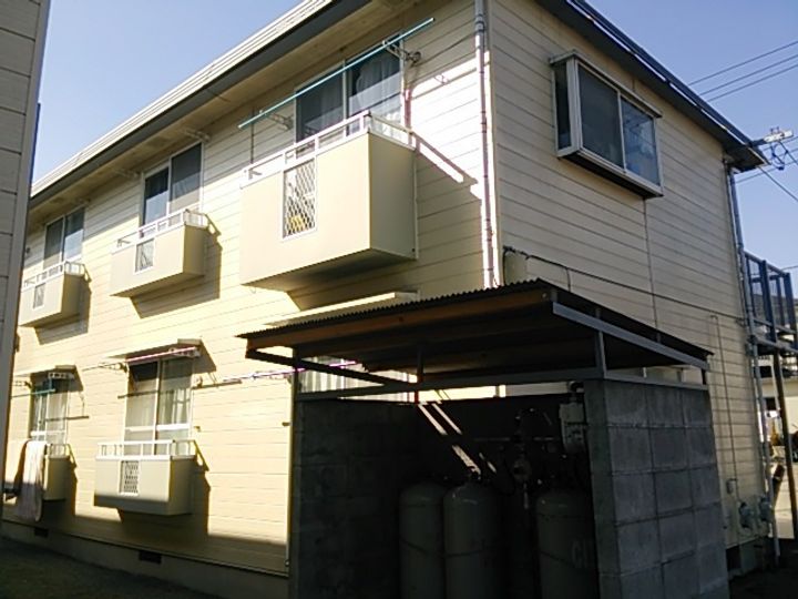 神奈川県小田原市清水新田の賃貸アパートの外観