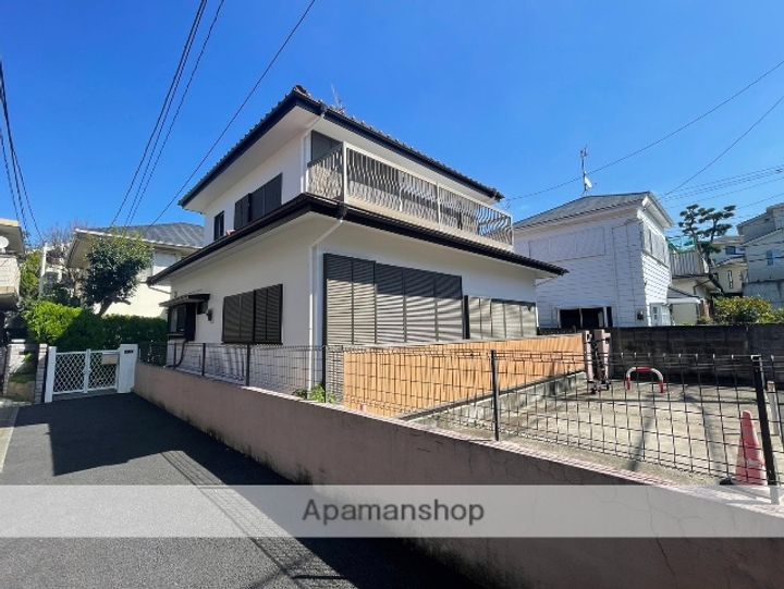 神奈川県藤沢市鵠沼桜が岡4丁目(一戸建)の賃貸物件の外観