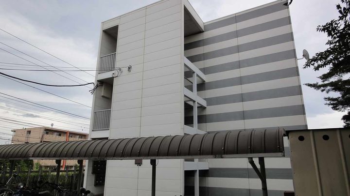 レオパレスフォレット湘南の外観