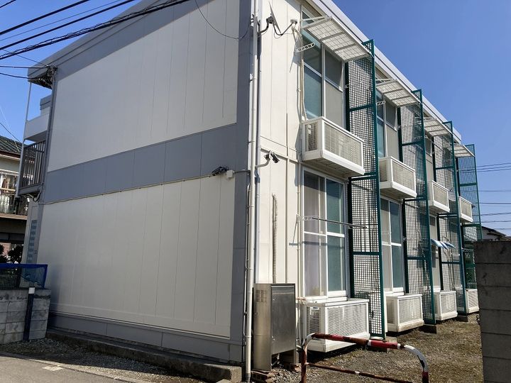 レオパレスラメールの外観