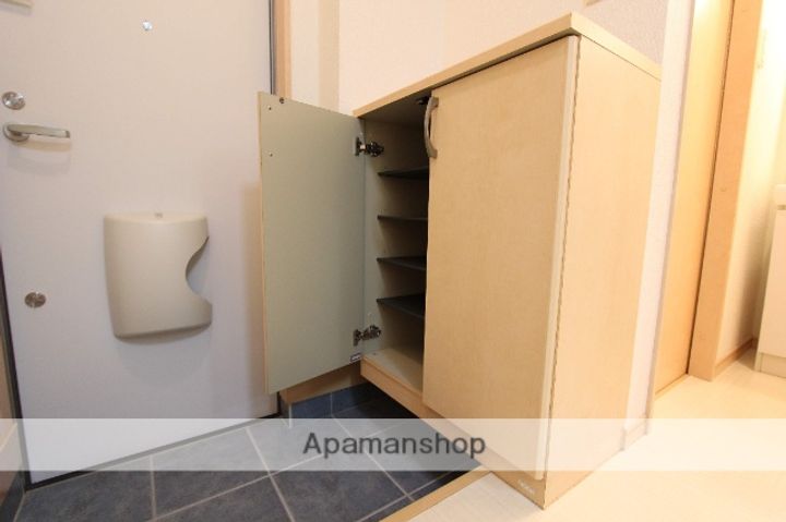 レザンヴィーゼの玄関