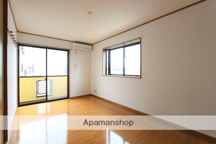 スクエアコートの居間