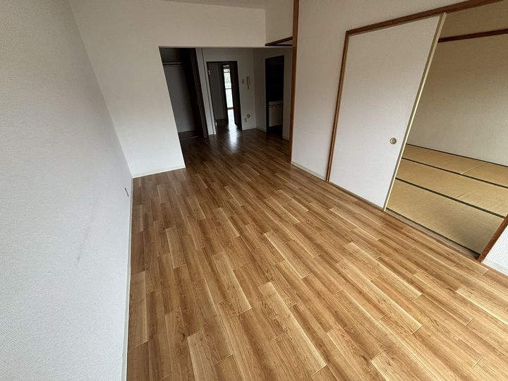 府川マンションの内装