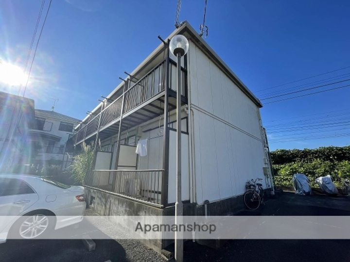 神奈川県小田原市小八幡4丁目の賃貸アパートの外観
