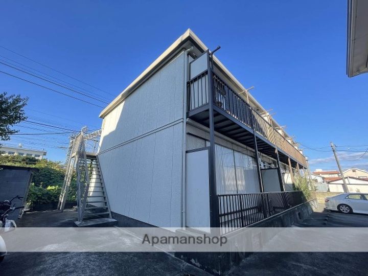 神奈川県小田原市小八幡4丁目の賃貸アパートの外観