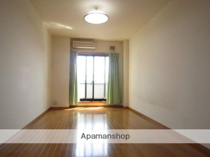 サイクルハイツI202の居間