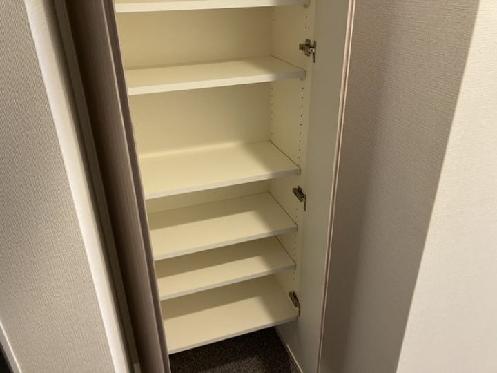 神奈川県平塚市明石町の賃貸マンションの内装