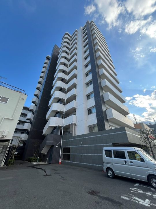 リストレジデンス南林間の外観