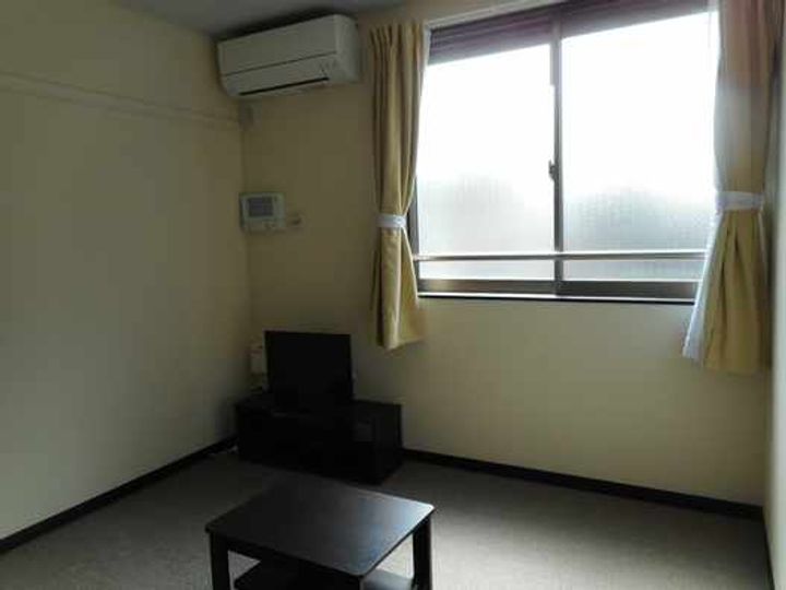 レオネクストツインコートⅠの居間