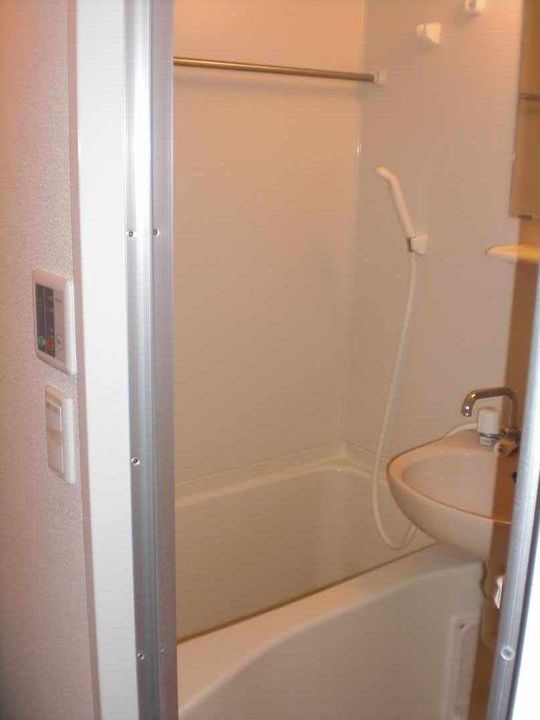 レオパレス広貴Dの風呂