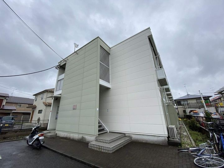 レオパレスシャルムの外観