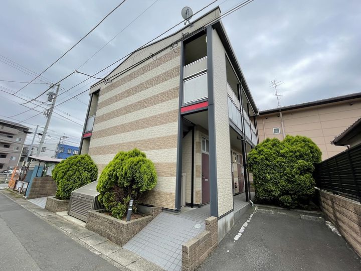 レオパレスフォーティンナインの外観