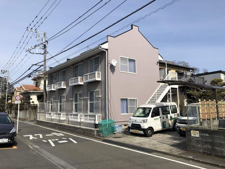 レオパレスアーネストの外観