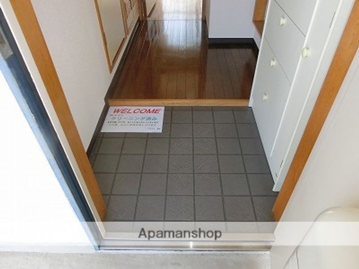 ル・シェルキタカドの玄関