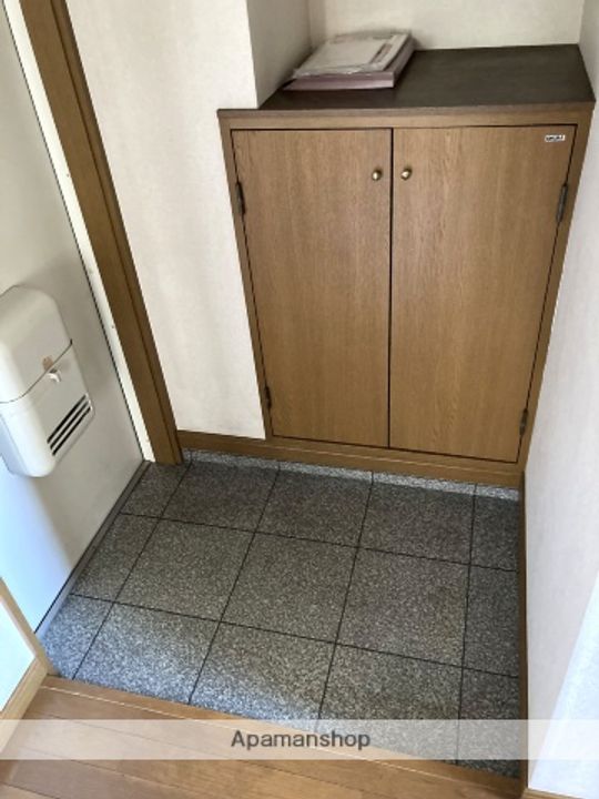 メゾンドシルフィードの玄関