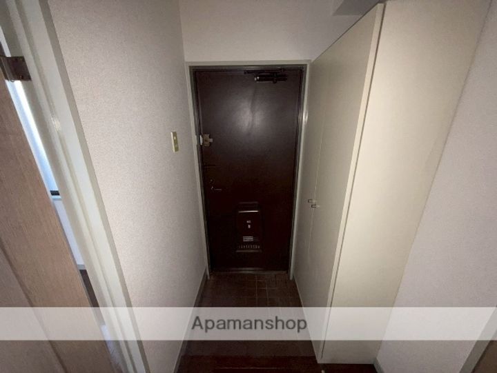 ハイツフェニックスの玄関