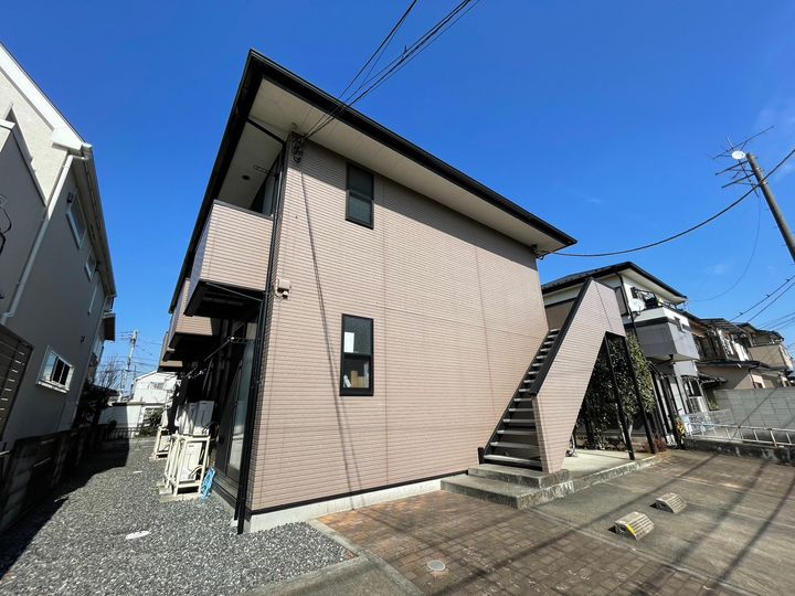 アンプルール 湘南ヒルズの外観
