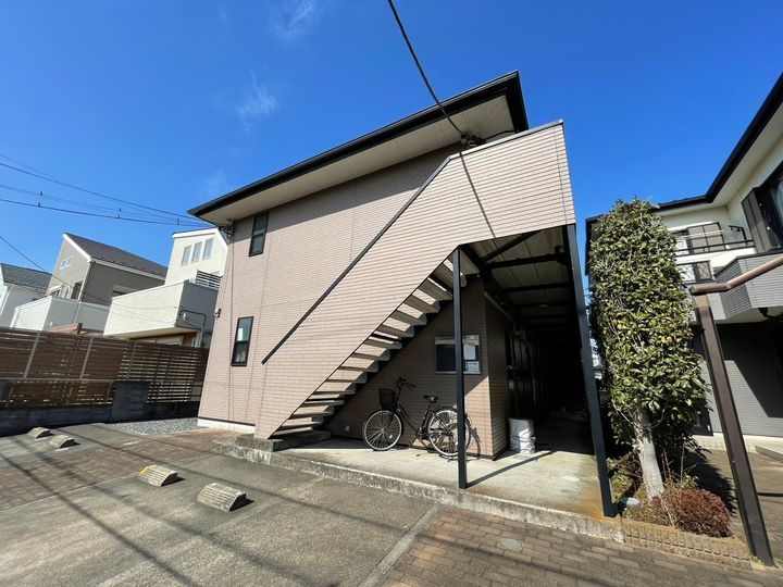 アンプルール 湘南ヒルズの外観