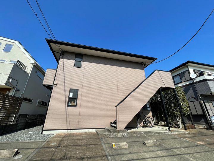 アンプルール 湘南ヒルズの外観