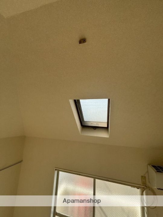 神奈川県茅ヶ崎市南湖6丁目の賃貸アパートの内装