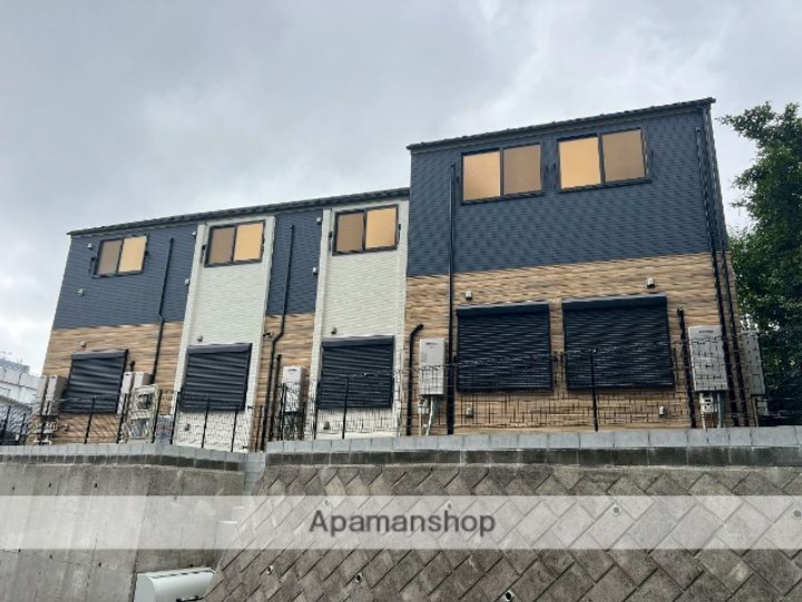 アザーレ・レーヴ東海大学前の外観