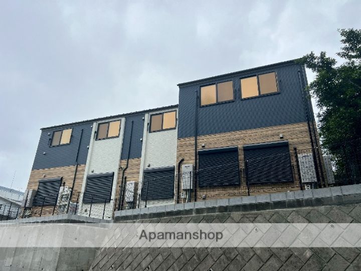 アザーレ・レーヴ東海大学前の外観