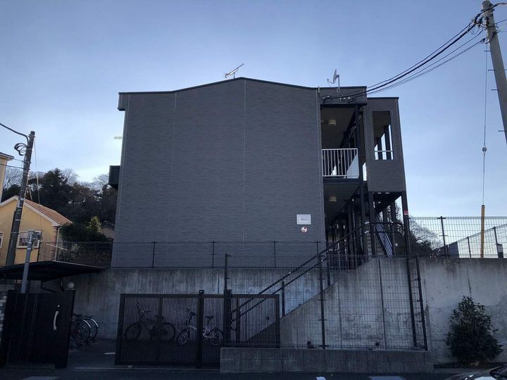 レオパレス弥勒寺Ⅱの外観