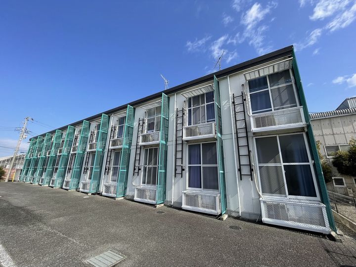 レオパレスプェルタ・デル・ソルの外観