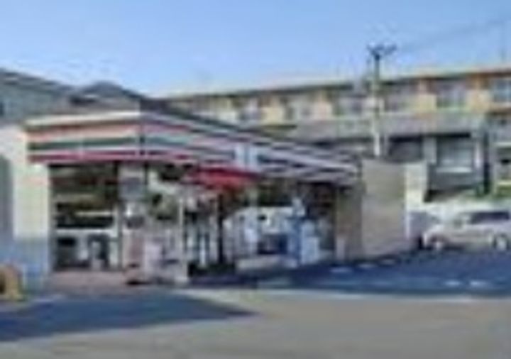 レオパレスアユウの周辺