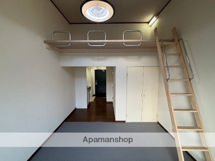 オークスGの内装