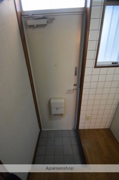 コーポ小沢Aの玄関