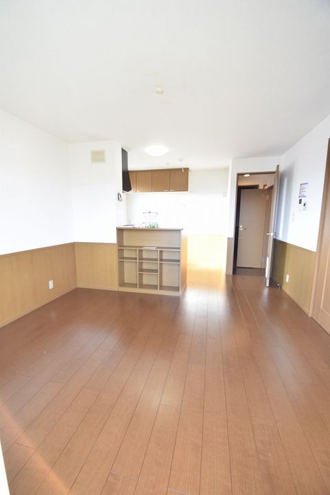 ルピナ大北 ABCDEFの居間