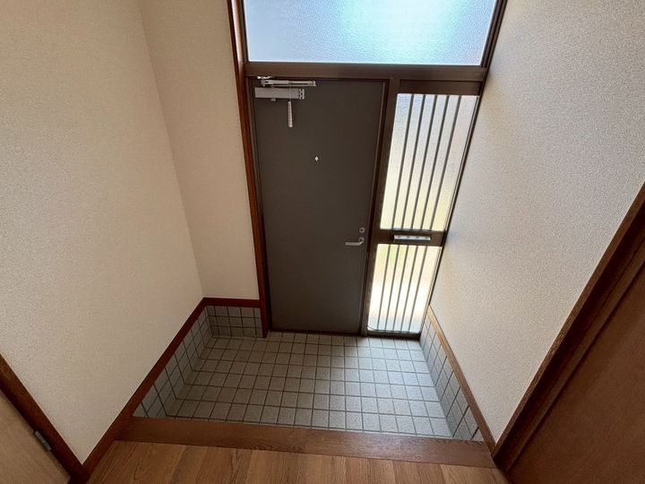 コーポユズⅡ101号室の玄関