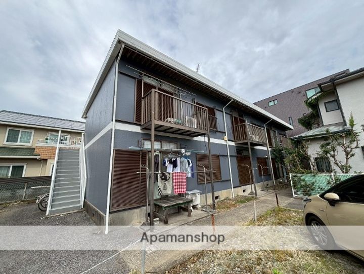 京和ハイツの外観