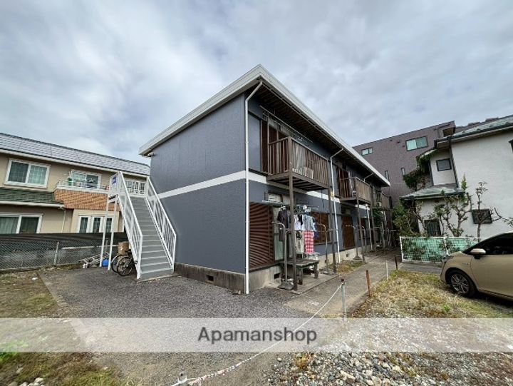 京和ハイツの外観