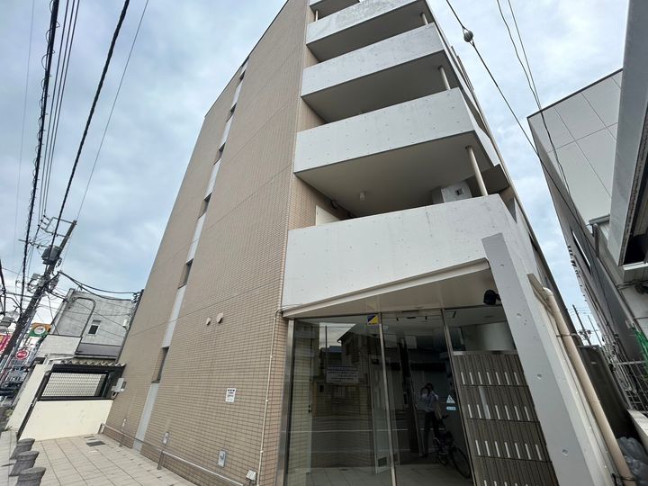 プラッツ大和の外観