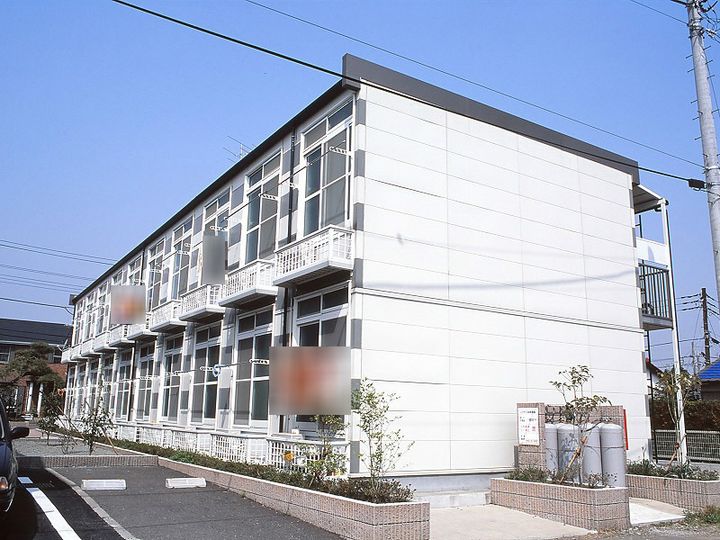 レオパレスグリーンヒルズAYA Ⅱの外観