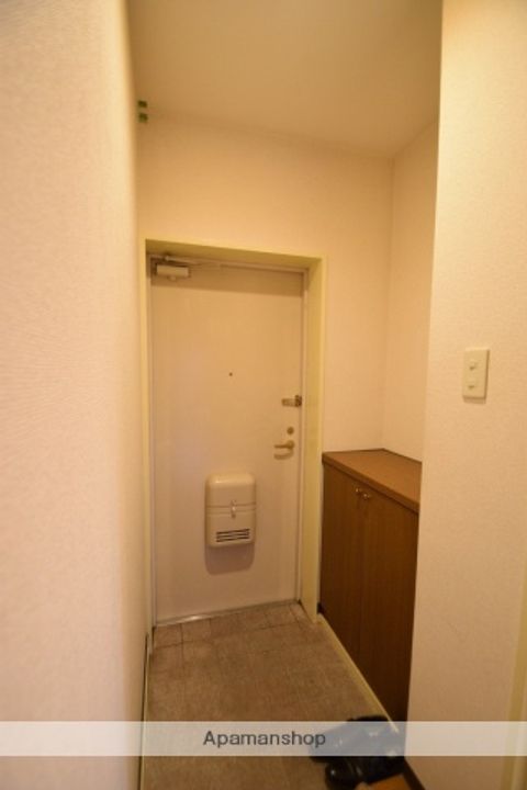 エンジェルキャロル201の玄関