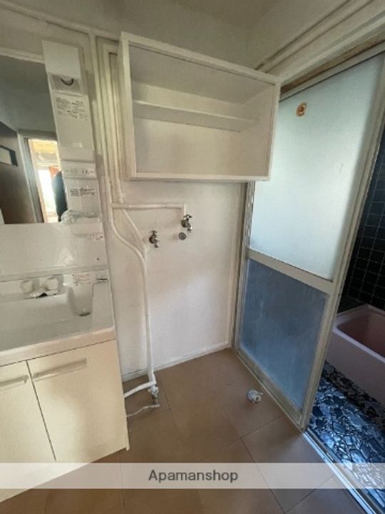 神奈川県藤沢市鵠沼桜が岡1丁目の賃貸マンション1号室の内装