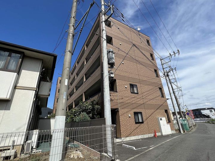 エテルナKAORUの外観