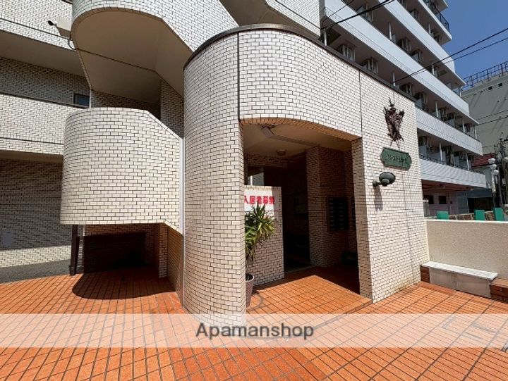 クレスト大和東の外観