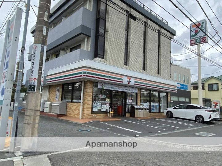 パルフェタムールの周辺