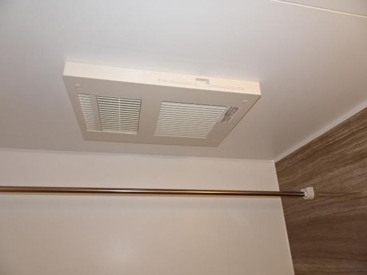 ラピスラズリの内装